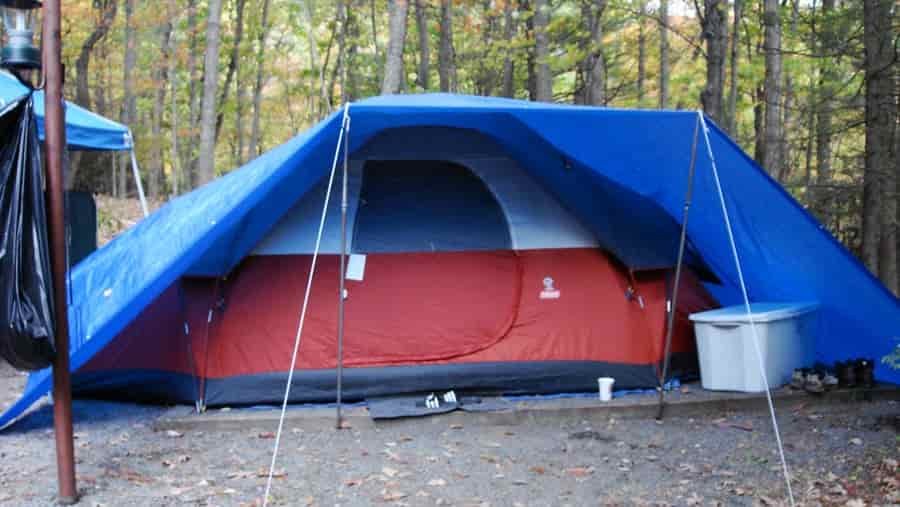 how to put a tarp over a tent