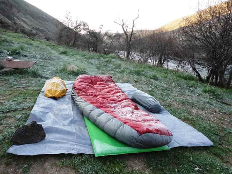 guide to merino wool sleeping bag liners