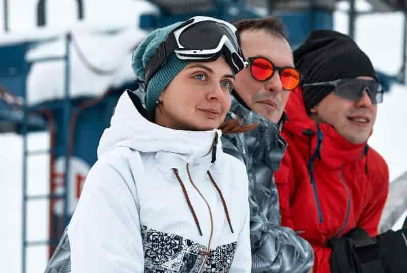Downsides of Skiing Goggles compared to sunglasses
